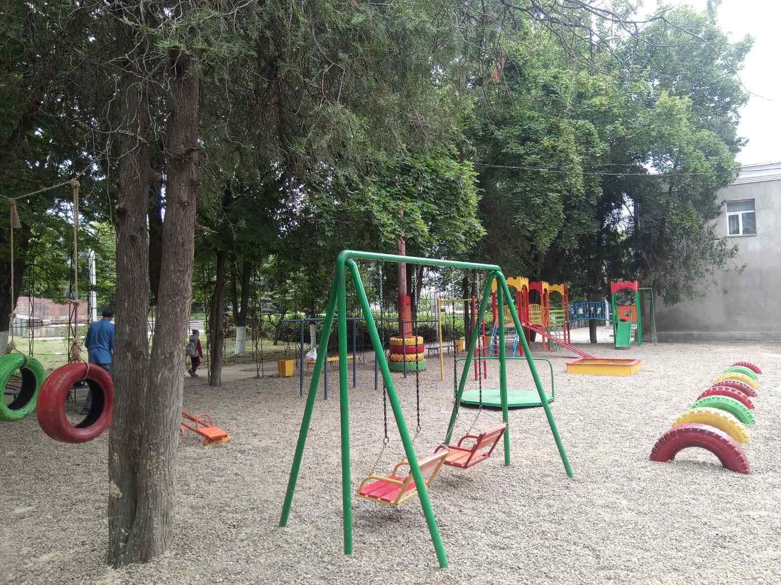 Открытие детской площадки в с. Парканы ко Дню Защиты детей.